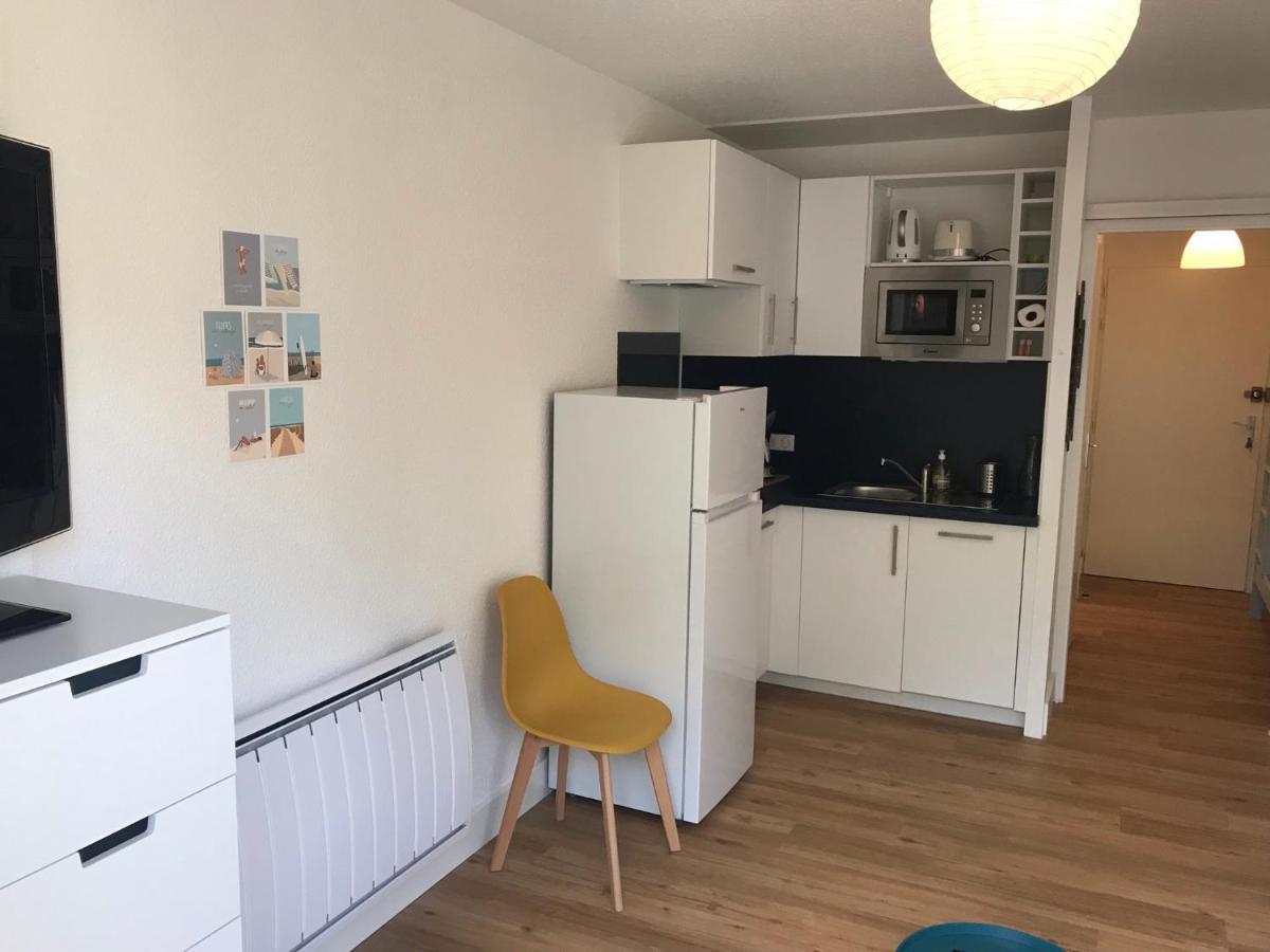 Studio Les Petrels Avec Terrasse Et Jardinet A 2 Pas De La Plage ポミシェ エクステリア 写真